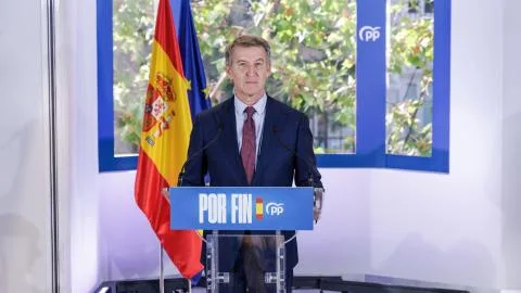 El primer envite de la carrera electoral deja a un PP de espaldas a la calle
