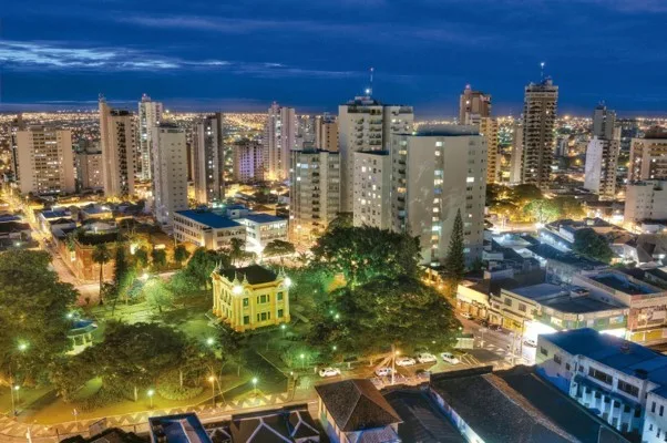Conexões que transformam Uberlândia: cidade movida por pessoas e oportunidades