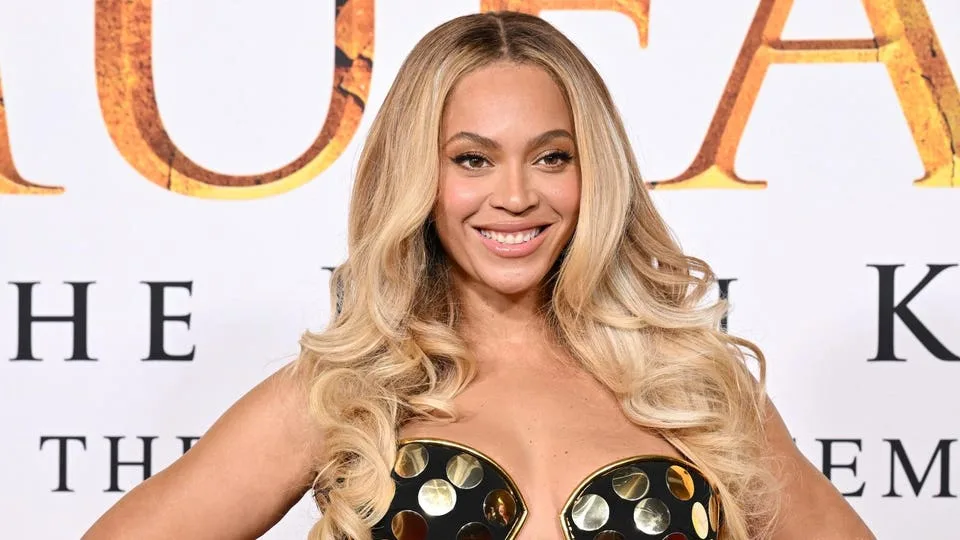 Beyoncé Dethrones Michael Jackson At No. 1