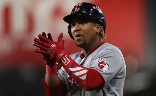 Cleveland Guardians remontan ante Chicago White Sox; habrá Juego 5 en la Serie Divisional