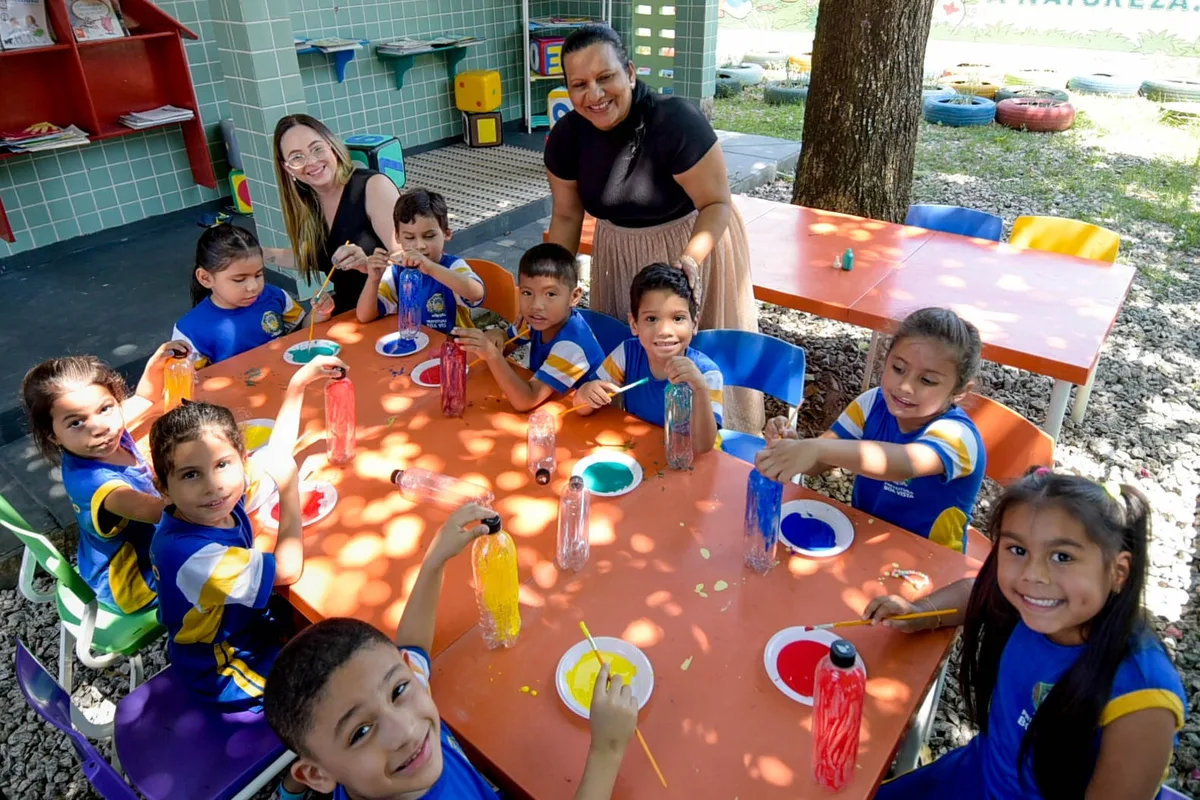 Escola de Boa Vista transforma garrafas PET em telhado sustentável e é selecionada para prêmio nacional