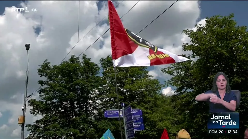 Veteranos russos desejam a paz mas apoiam Putin