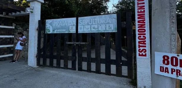 Portão fecha acesso a praia famosa de SC e pode gerar multa de R$ 50 mil