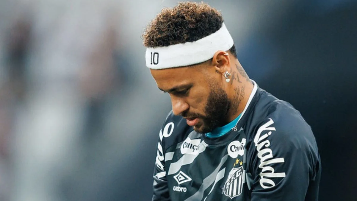 VÍDEO: Neymar é flagrado ‘correndo para o banheiro’ ao sentir dor de barriga antes de Corinthians x Santos