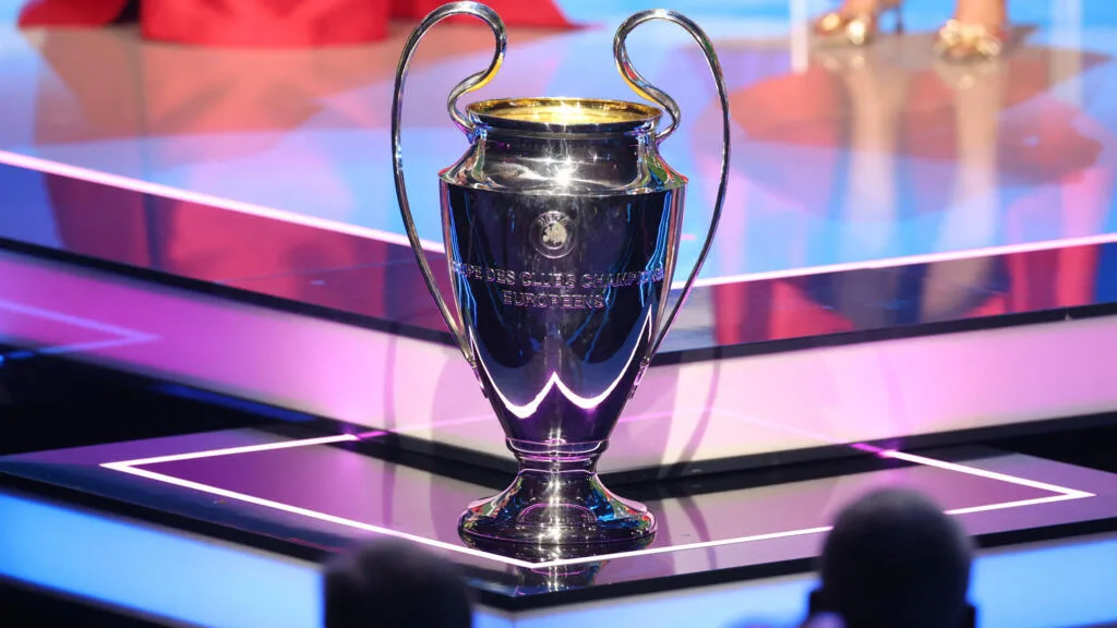 Liga dos Campeões: sorteio coloca Barcelona e Manchester City no caminho do PSG na primeira fase