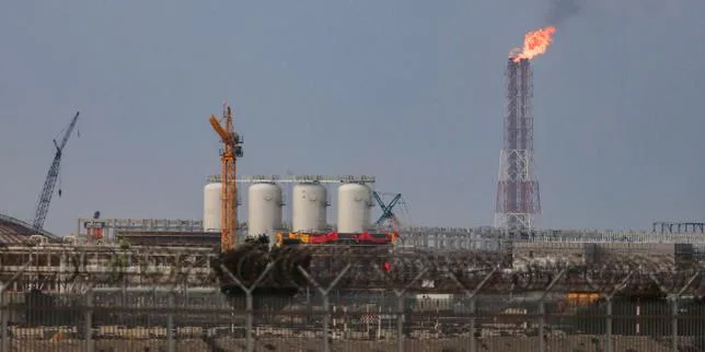Pris au piège du détroit d’Ormuz, le Qatar cherche une sortie de crise