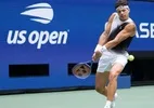 Shelton supera batalha contra Hurkacz e repete terceira rodada