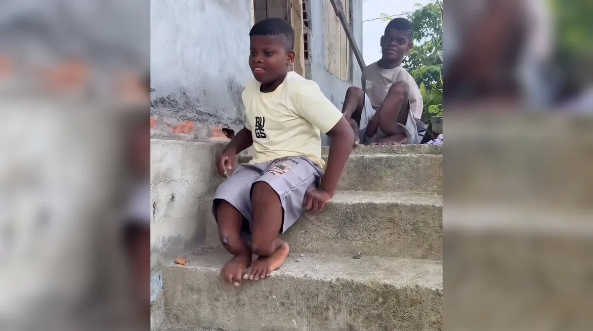 “Gracias a Dios estamos vivos”: Dos hermanos con huesos de cristal escaparon del terremoto en Quibdó y ahora piden ayuda para reconstruir su casa