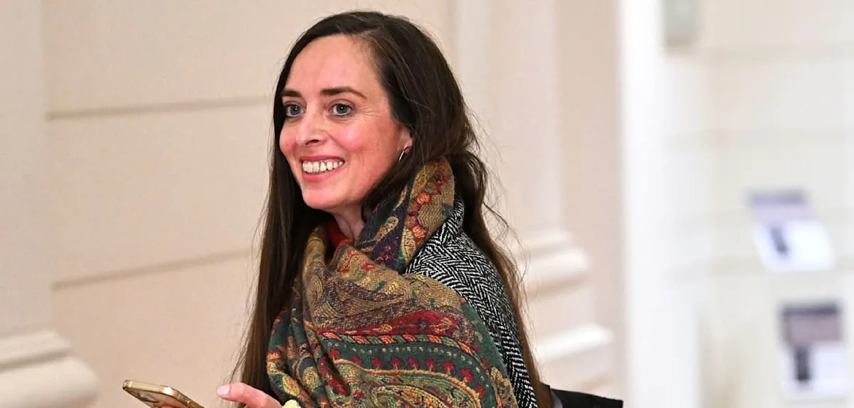 Linken-Politikerin Emde beklagt „Schmierentheater“ und feiert „Geländegewinn gegen die Staatsräson“