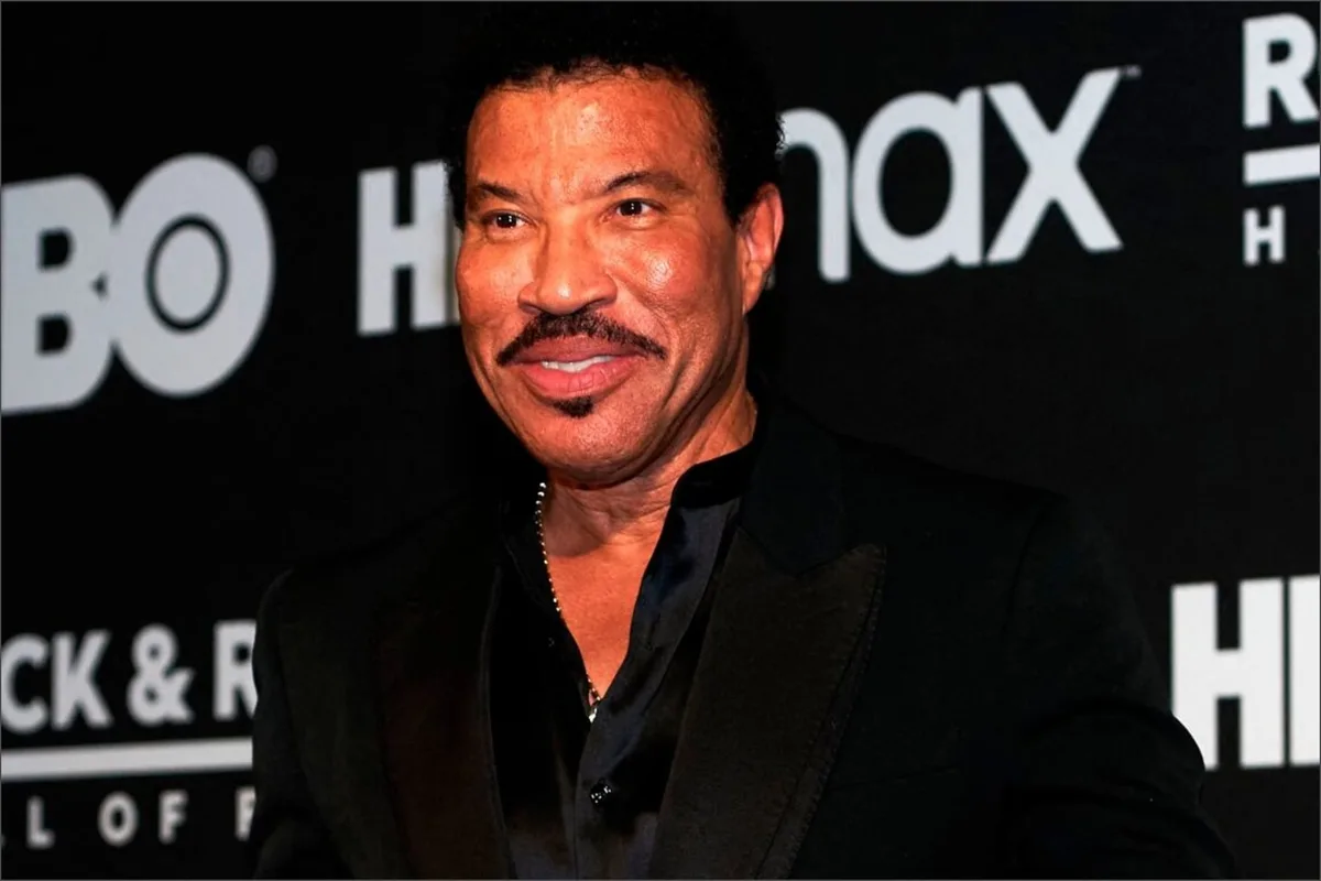Lionel Richie, cantante y productor: “El hecho de que me detuviera un minuto para comprender dónde estaba me salvó la vida”