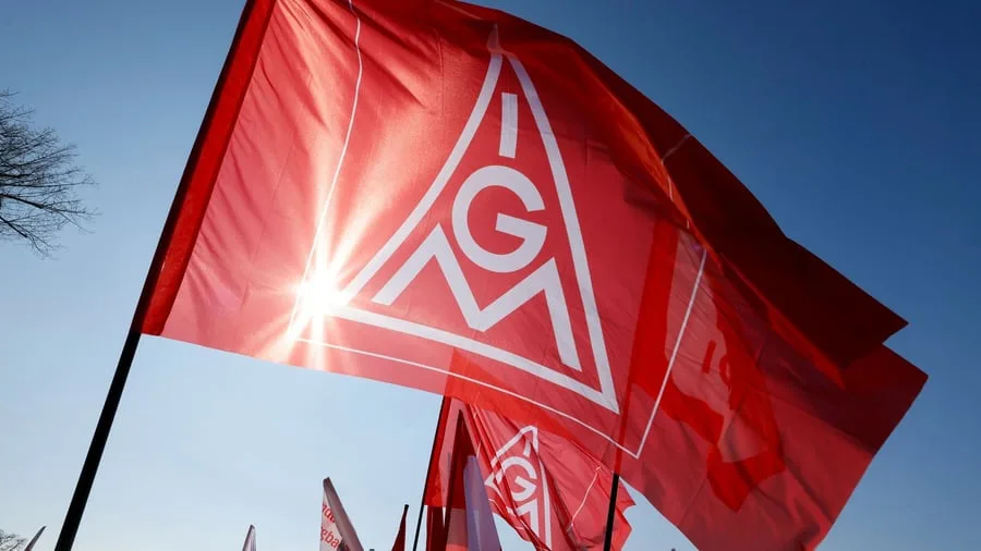 Krise in der Auto-Industrie: IG Metall ruft zu Protest gegen Einschnitte in Autobranche