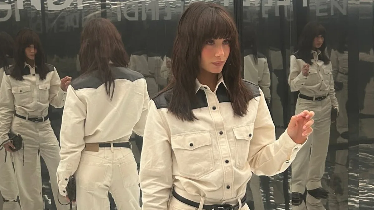 Aitana confía en un conjunto vaquero para su paso por la Semana de la Moda de Milán: "Se desmarca de su estilo más romántico y sensual"