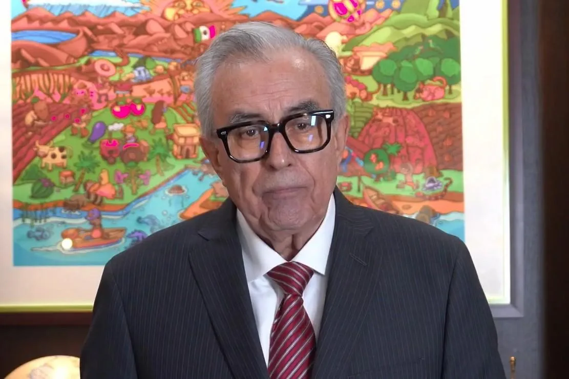 El Rocha, ¿no que no estaba solo?