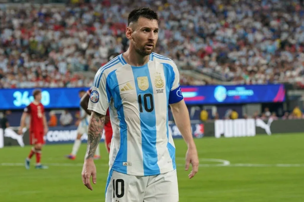Messi se retira de la Selección de Argentina: «Ahora voy a ser uno más de ustedes»