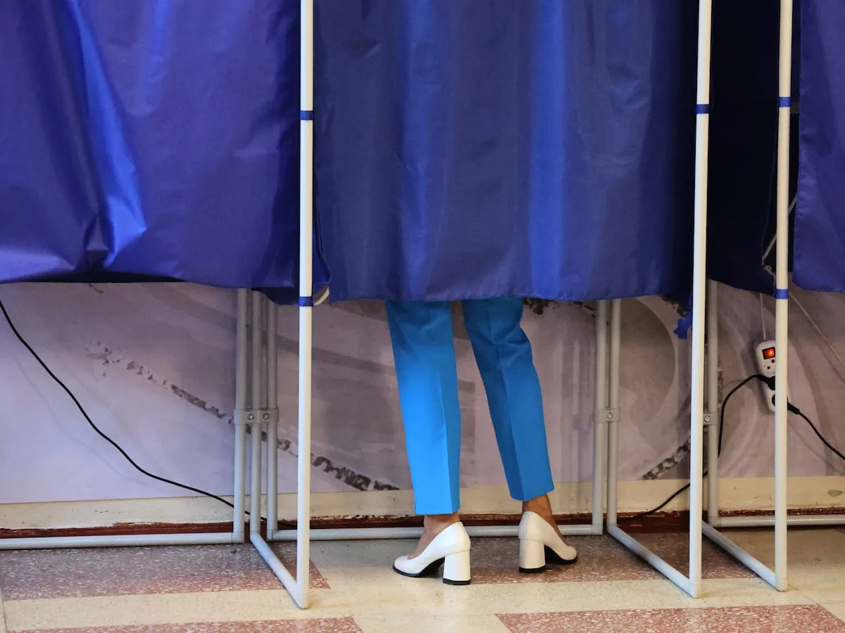 Main Kremlin party keeps control of Russia’s parliament after a carefully orchestrated vote
