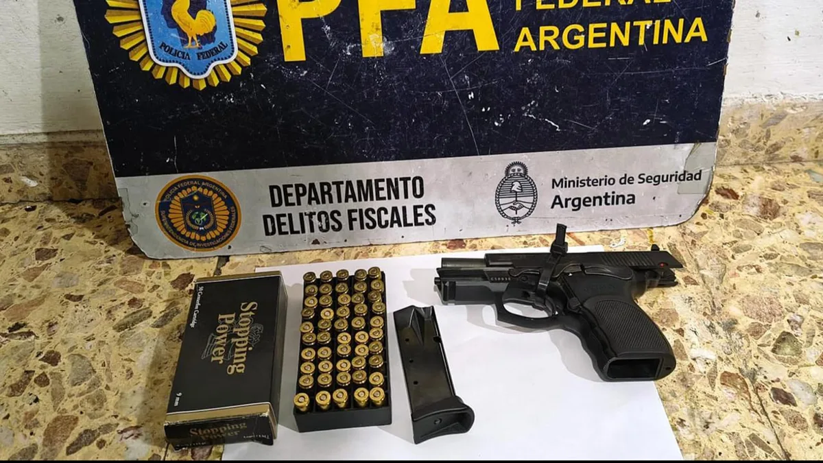 “Para romperle una pierna, seguro”: el escalofriante chat sobre un policía entre un ex funcionario de La Plata y un capo de la mafia china