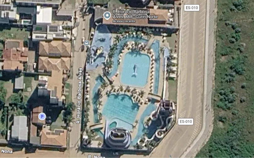 Criança morre após se afogar em piscina de parque aquático em Guriri