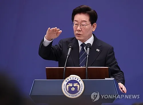 [지상중계] 李대통령 기자회견-8