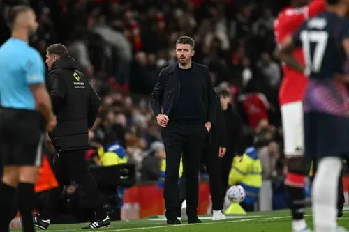 Manchester United face Leeds test as Arsenal target Forest breakthrough
