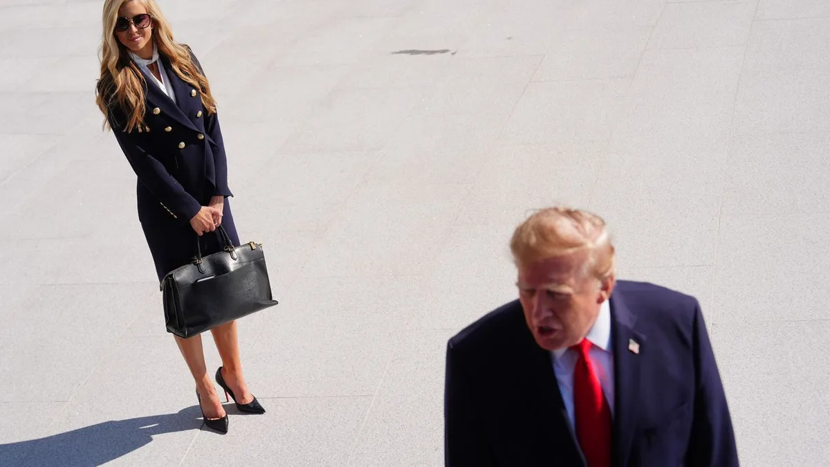 Weißes Haus: US-Kreise: Trumps Sprecherin Zacharia gibt Posten auf
