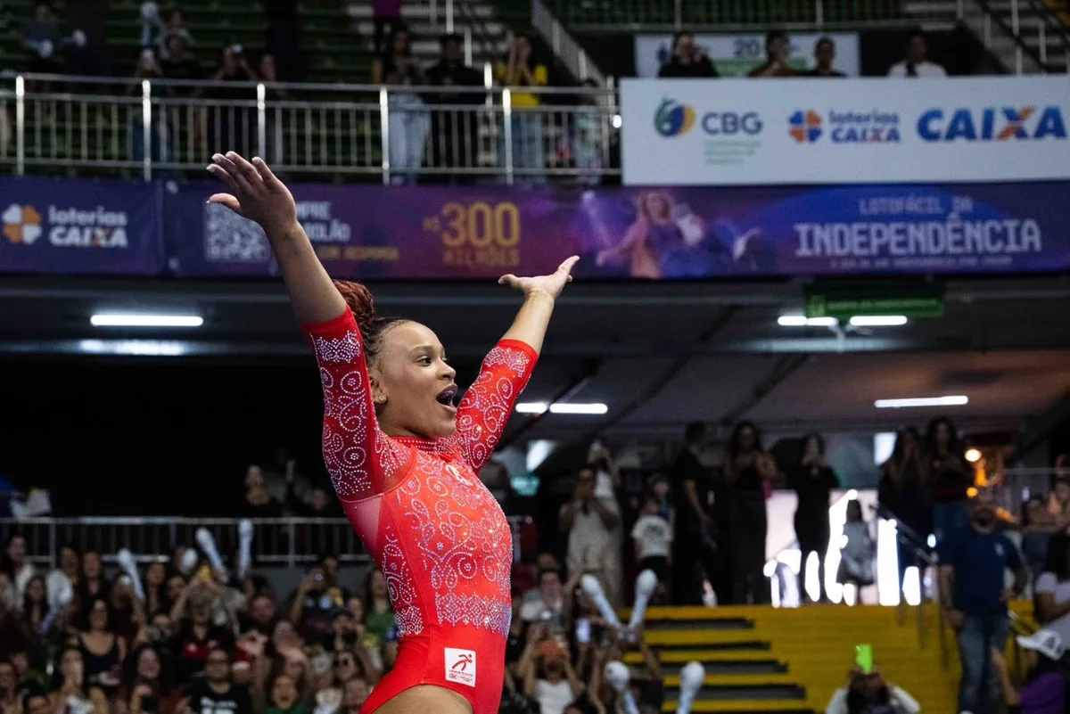 Rebeca Andrade vai voltar a disputar etapa de Copa do Mundo após dois anos e meio