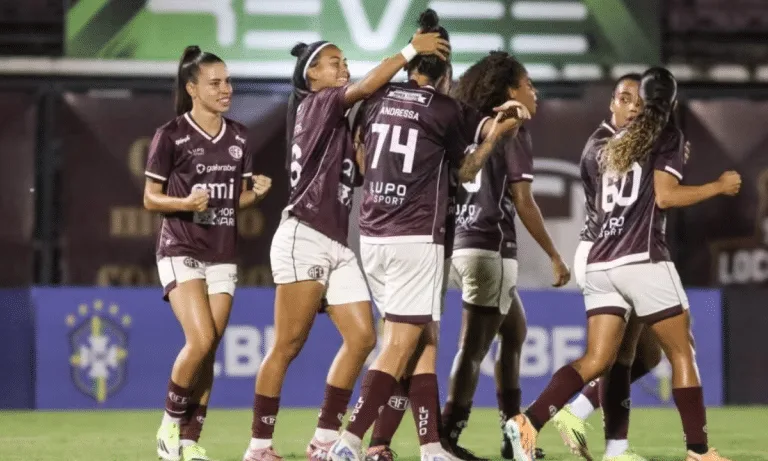 Dupla brasileira fica em 4º lugar no Revezamento Misto do Mundial Sub-19