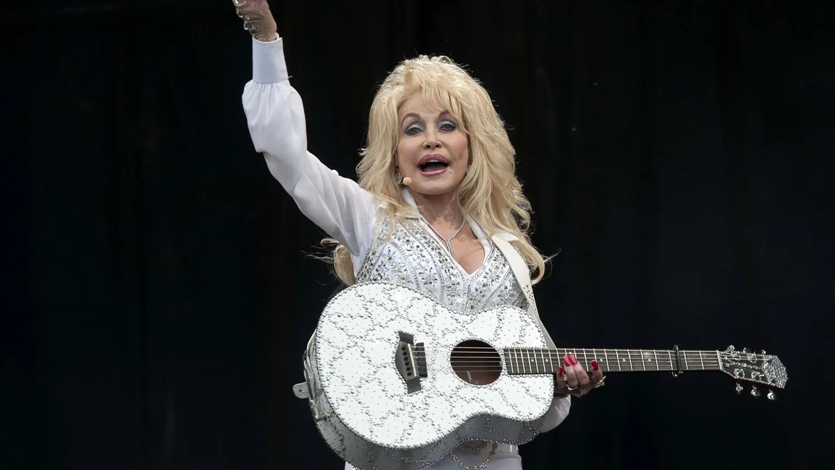 Cantora e compositora norte-americana Dolly Parton morre aos 80 anos