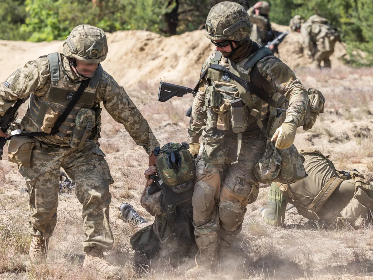 At this NATO training camp, the aim is to train the Ukrainians who can then turn around and train everyone else