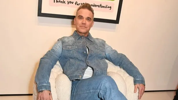Após TDAH e Síndrome de Tourette, Robbie Williams revela novo diagnóstico: “Explica muita coisa” Robbie Williams