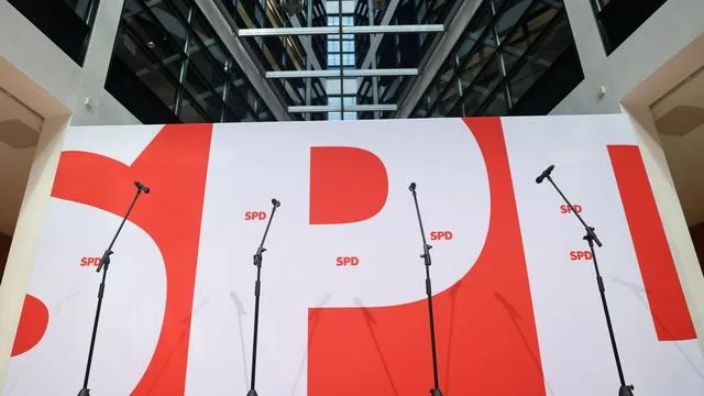 Sondierungen in Berlin: SPD-Kreisverband gegen Koalition mit Linken und Grünen in Berlin