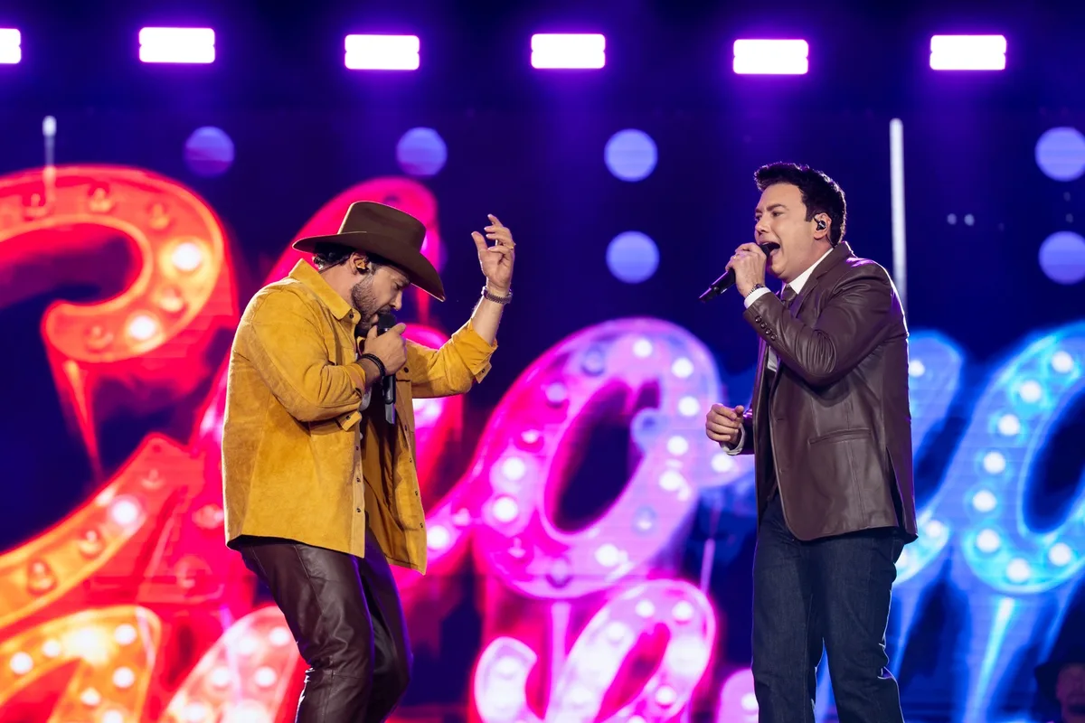 João Bosco & Vinícius gravam DVD na arena de Barretos e celebram 19 anos de festa: 'Eternizamos mais uma etapa do nosso sonho'