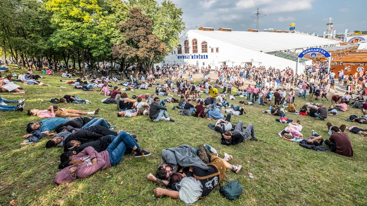 Autsch! - Wer das auf dem Oktoberfest macht, fliegt raus