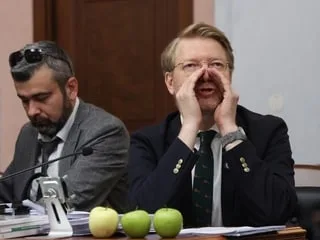 Russie : Yabloko, le seul parti antiguerre, banni des législatives
