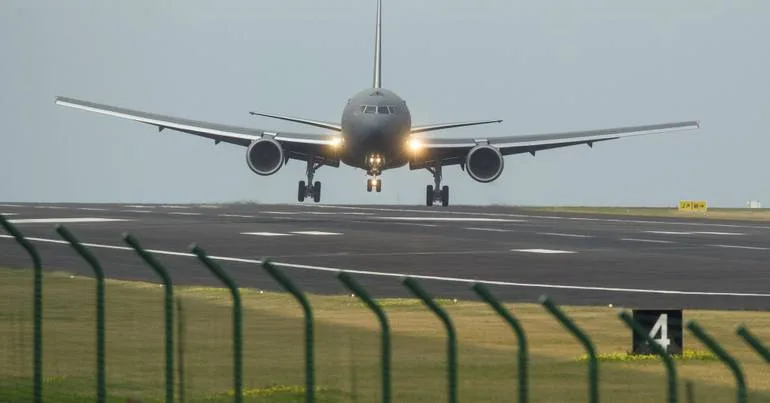 Voos foram suspensos em vários aeroportos dos EUA