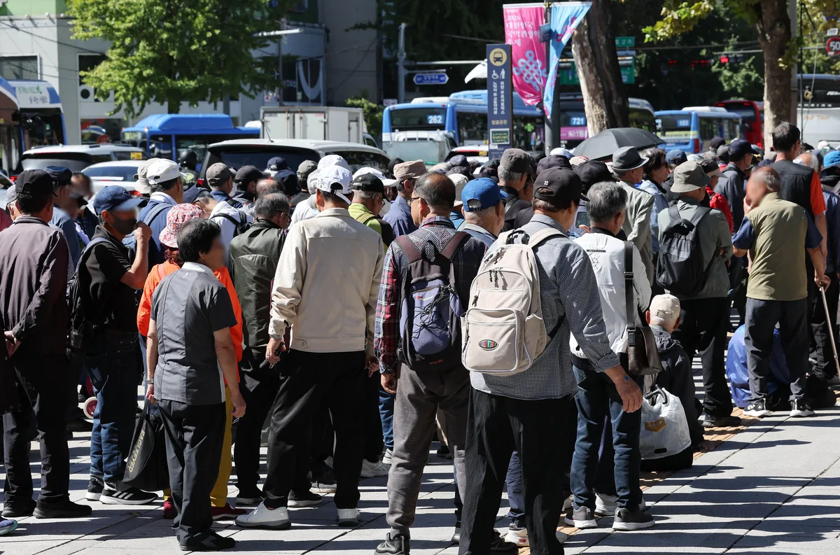 60대 이상 개인워크아웃 신청자, 절반 감면받아도 7년 넘게 갚아야