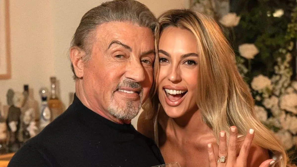 Sophia, la hija de Sylvester Stallone, anuncia su compromiso y presume de su espectacular anillo de diamantes