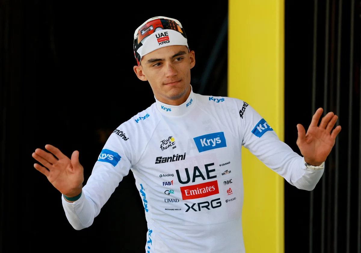 Isaac del Toro vuelve al podio y termina segundo en la Etapa 1 del Tour de Alemania 2026