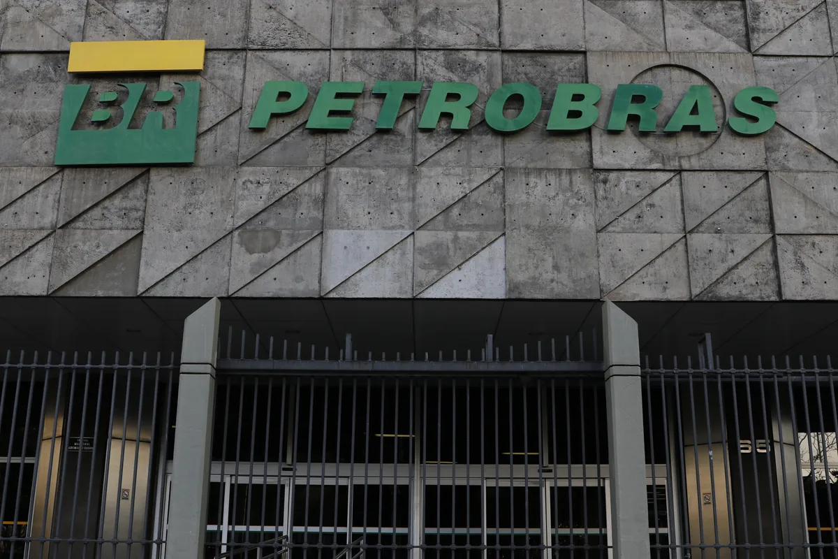 Por que a Petrobras está comprando gás dos EUA por 20 anos