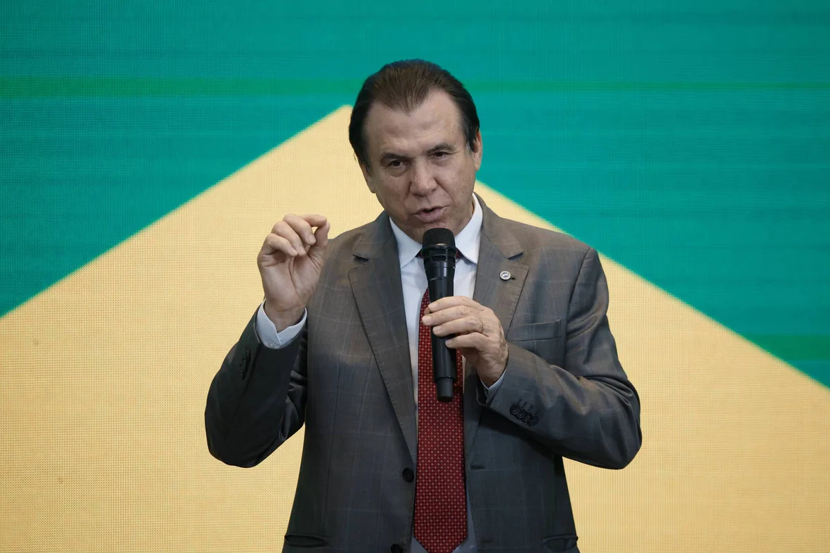 Marinho diz que governo fez sua parte por fim da 6x1 e vê risco de assunto perder força após eleições