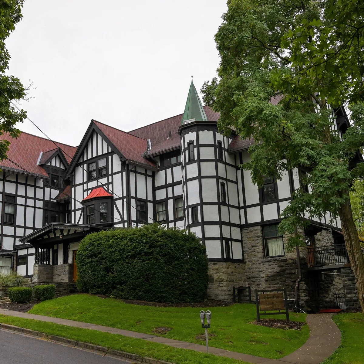 How Cornell University Chi Phi Fraternity Members Responded After Rape Accusation