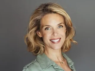 « Il aurait pu mieux se passer » : Julie Andrieu revient sur son départ de France 3