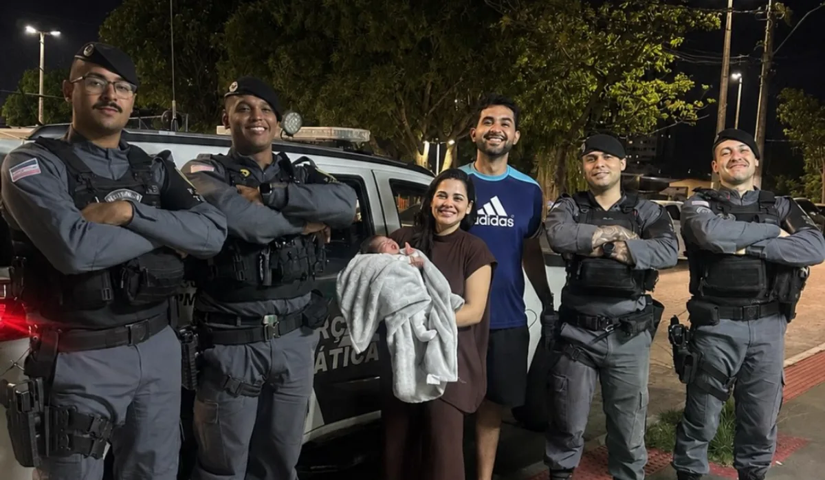 Casal é escoltado por viaturas durante trabalho de parto e chega ao hospital com 8 cm de dilatação
