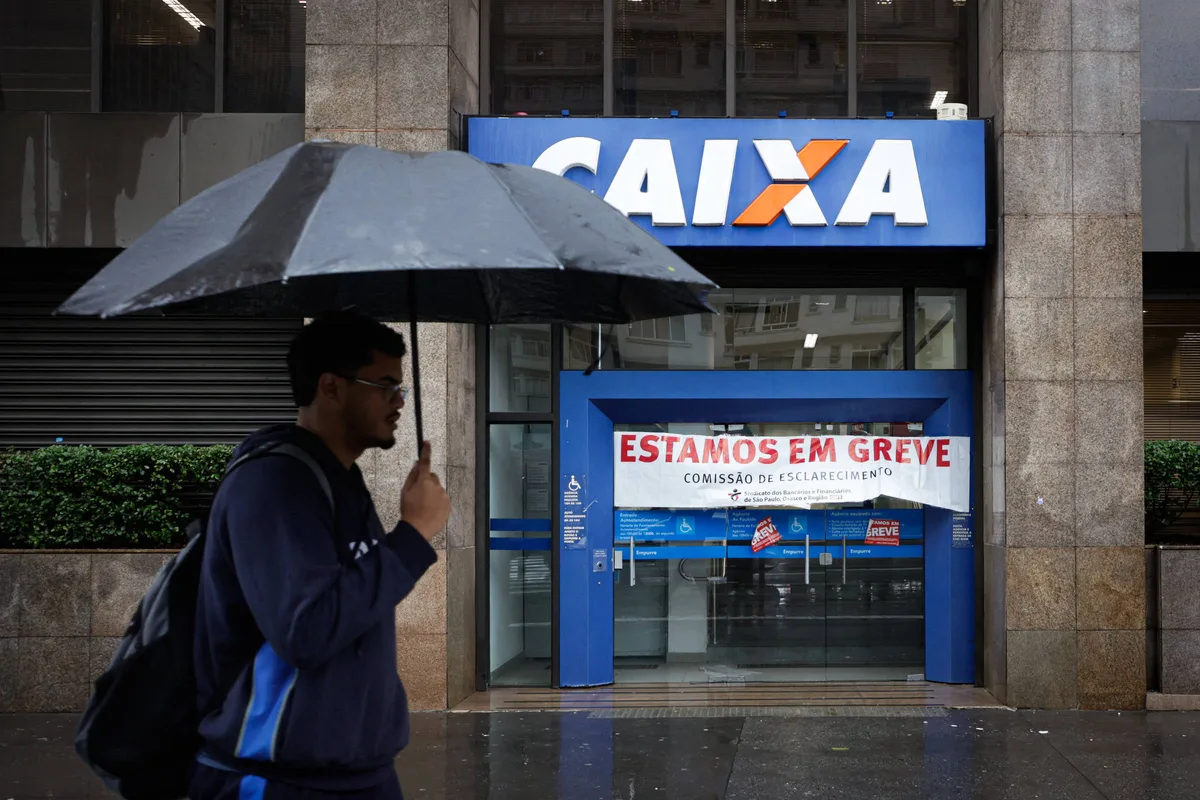 Caixa desiste de ir à Justiça contra bancários, e greve da categoria segue por tempo indeterminado