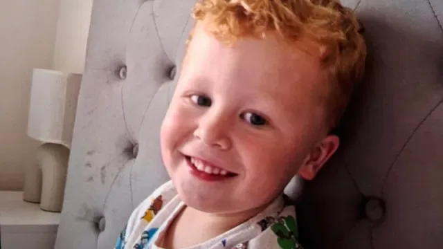 "Doce e inocente". Menino desaparecido em Inglaterra encontrado morto