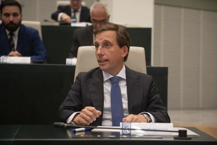 Almeida bajará el IBI al mínimo legal en 2027, con un ahorro de 31 millones para los madrileños