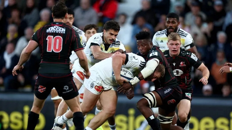 DIRECT. La Rochelle-Lions: suivez en live le match de Champions Cup, au lendemain de la mort tragique d'Hyron Andrews