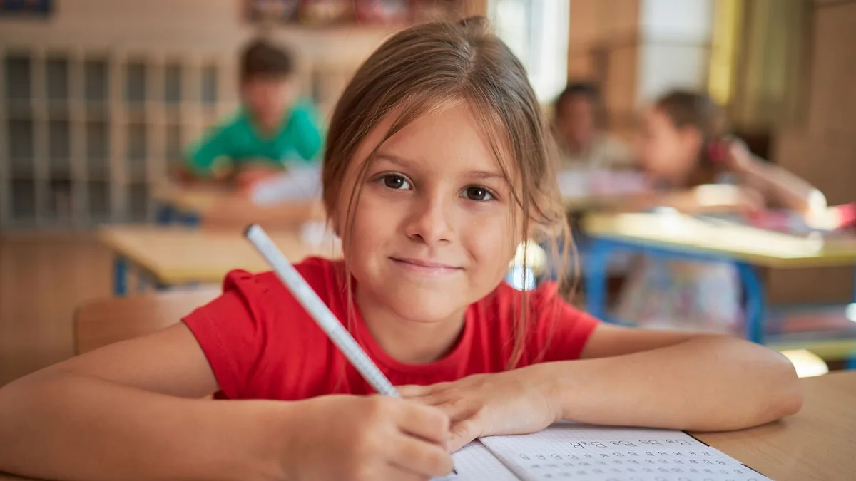 Juan José Álvarez Arjona, director pedagógico: "Más que enseñar a los niños simplemente a sacar buenas notas, tenemos que enseñarles a organizarse para aprender"