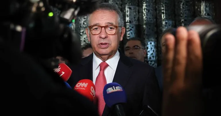 Seguro em Estrasburgo e no Vaticano, para reunião com o Papa