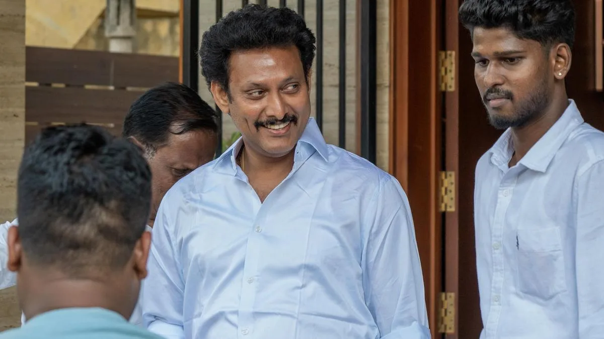 CCB summons former Minister Anbil Mahesh in ₹100-crore fraud case