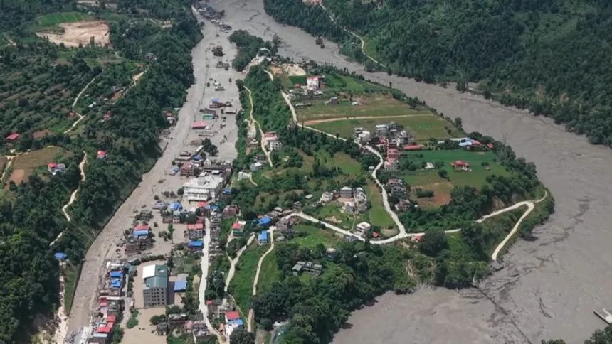 Catastrófica inundación en Nepal: Van más de 350 fallecidos y 644 turistas están desaparecidos